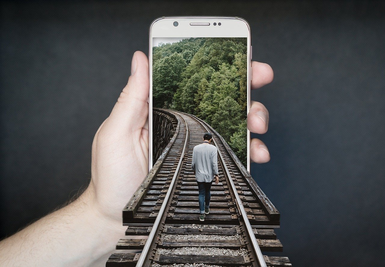 USED MOBILE PHONE